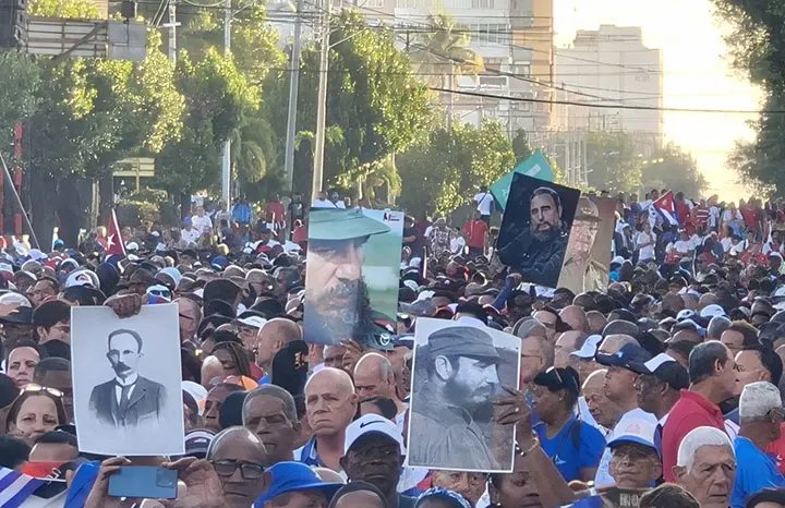 cuba acto caracter socialista revolucion 3.jpg